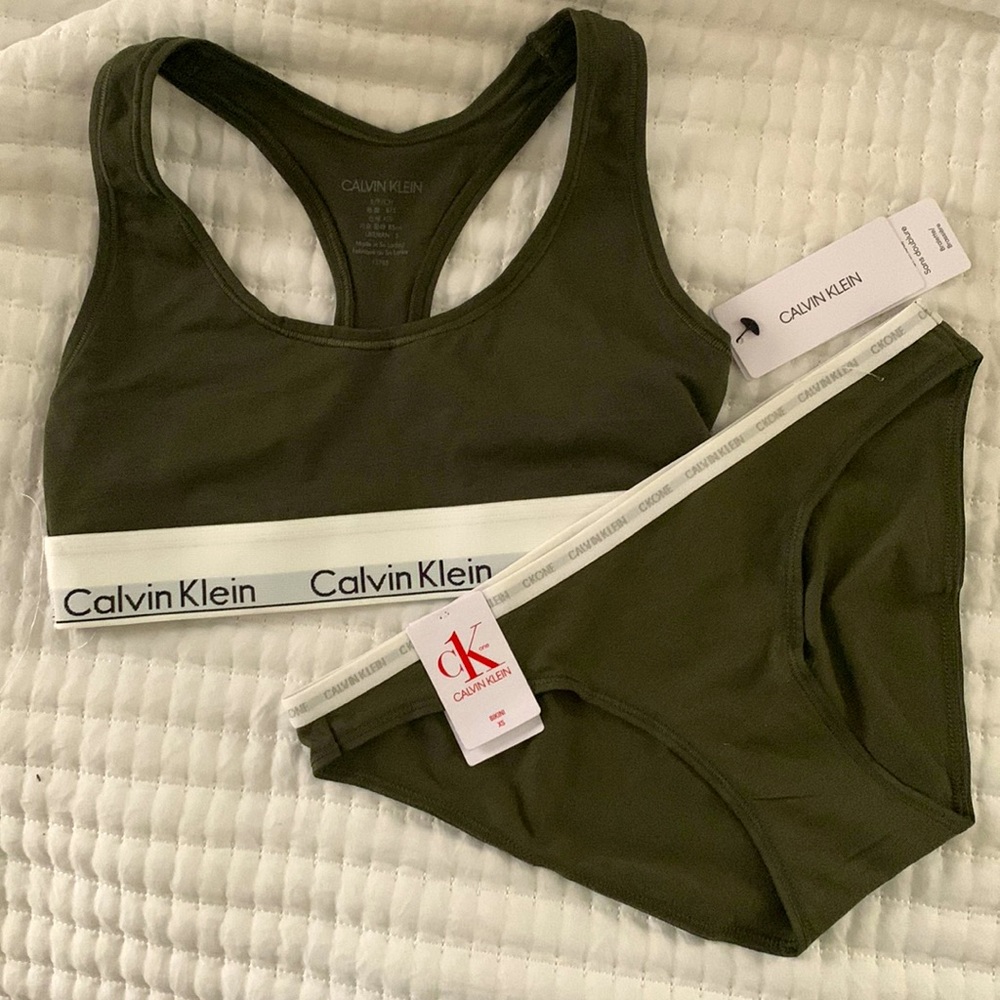 Calvin Klein Intimates XS/S Set